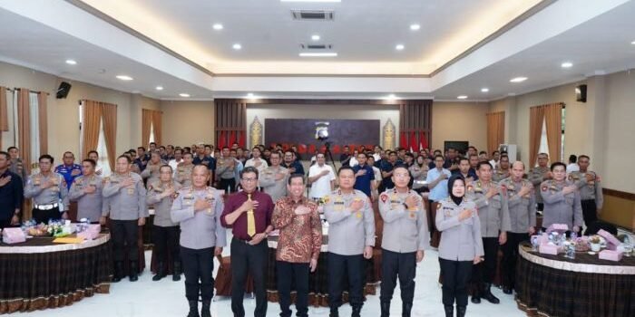 Sosialisasi RKUHAP guna mewujudkan penegakan hukum yang profesional dan proporsional di lingkungan Polda Kaltim, berlangsung di Gedung Mahakam Polda Kaltim, pada Kamis (18/12/2025). Foto: HO/Humas Polda Kaltim