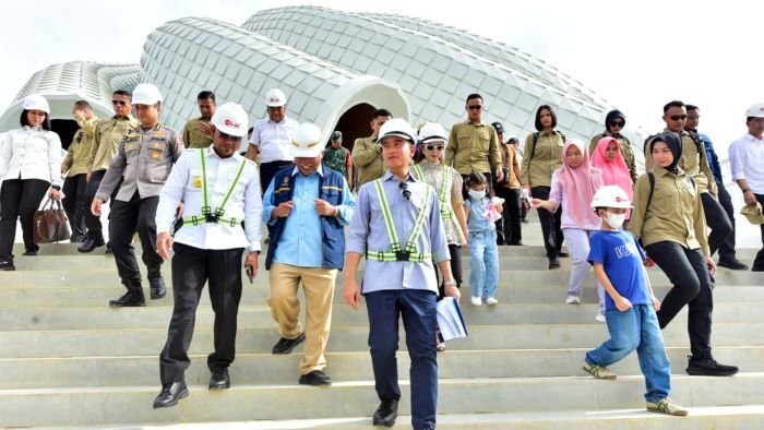 Wakil Presiden RI, Gibran Rakabuming Raka melakukan peninjauan ke sejumlah titik strategis pembangunan IKN pada Selasa siang (30/12/2025). Foto: HO/Humas Otorita IKN