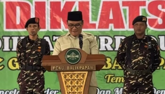 Wakil Wali Kota Balikpapan, Bagus Susetyo, saat menghadiri pembukaan Diklat Terpadu Dasar (DTD) GP Ansor PAC Balikpapan Barat, pada Jumat (26/12/2025). Foto: BorneoFlash/Ist