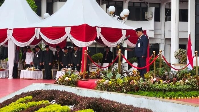 Wakil Wali Kota Balikpapan, H. Bagus Susetyo Pimpin Upacara Peringatan Hari Bela Negara di Balai Kota Balikpapan, pada Jumat (19/12/2025). Foto: BorneoFlash/Niken Sulastri