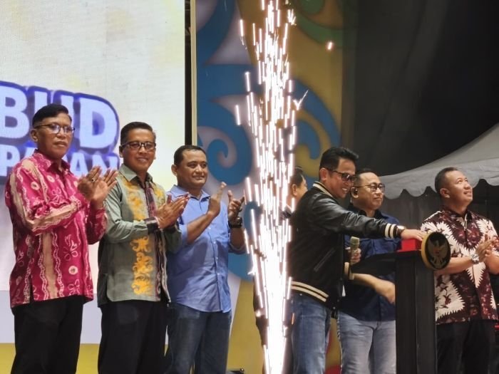 Wali Kota Balikpapan Tutup Pekan Kebudayaan Daerah 2025, Dimeriahkan Juan Reza