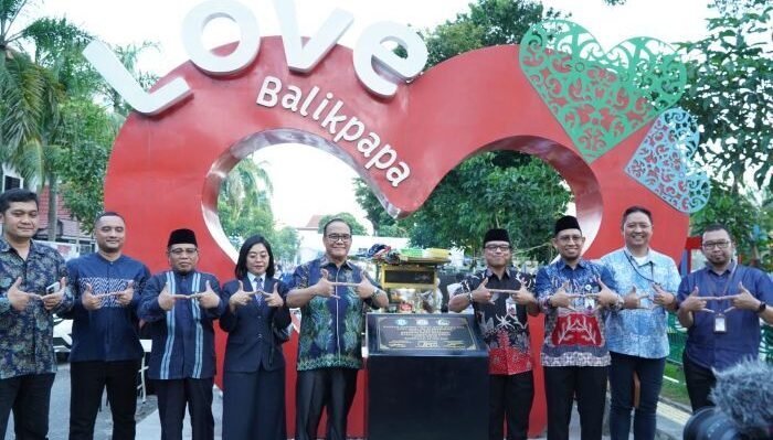 Zona Kuliner Halal, Aman, dan Sehat Taman Bekapai pada 2025. Foto: BorneoFlash/Ist