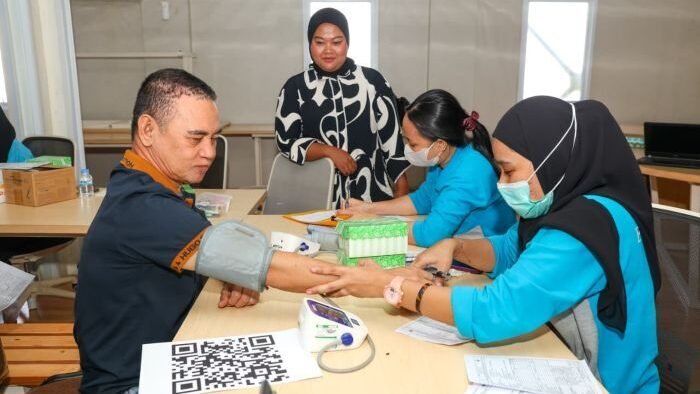 Otorita IKN bersama dengan Kemenkes, Dinkes Kutai Kartanegara, dan Puskesmas setempat menyelenggarakan program CKG di HPK, Nusantara, pada Jumat (12/12/2025). Foto: HO/Humas Otorita IKN
