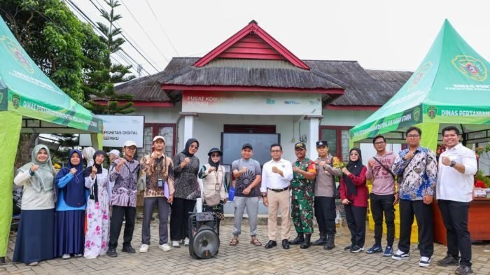 Otorita IKN menggelar Gerakan Pangan Murah (GPM) perdana sebagai upaya menjaga stabilitas harga dan daya beli masyarakat di Kawasan Nusantara, bertempat di Kantor Desa Bukit Raya, Kecamatan Sepaku, pada Jumat (12/12/2025). Foto: HO/Humas Otorita IKN
