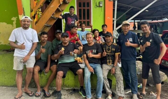 Anggota DPRD Kota Balikpapan, Halili Adinegara Merespons cepat  Keluhan warga RT 05 Kelurahan Gunung Samarinda, pada Minggu (18/1/2026). Foto: BorneoFlash/Niken Sulastri