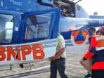 Ilustrasi: Petugas Badan Penanggulangan Bencana Nasional (BNPB) berupaya mengirimkan bantuan logistik makanan dan bahan pokok kepada masyarakat korban banjir bandang di Desa Sikundo, Kecamatan Pante Ceureumen, Aceh Barat menggunakan helikopter, yang terbang dari Bandar Udara Sultan Iskandar Muda Blang Bintang, Kabupaten Aceh Besar, Selasa (13/1/2026). FOTO : ANTARA/HO-Dok. BNPB.