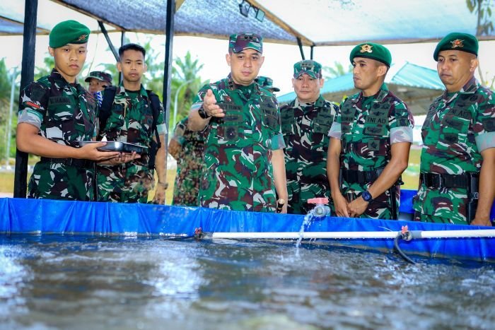Pangdam VI/Mlw Lakukan Kunjungan Kerja ke Yonif TP 826/Benuo Taka Bekerai