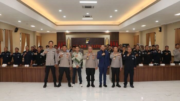 Bidhumas Polda Kaltim secara resmi membuka kegiatan Latkapuan Kehumasan bagi jajaran bertempat di Gedung Mahakam Polda Kaltim, pada Selasa (27/1/2026). Foto: HO/Humas Polda Kaltim