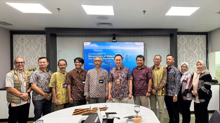 MoU PHI dan Yayasan SALAKA terkait kerja sama pembentukan Tim Tanggap Darurat Banjir yang berlangsung pada akhir Desember 2025 lalu di Kantor Pusat PHI di Jakarta. Foto: HO/PHI