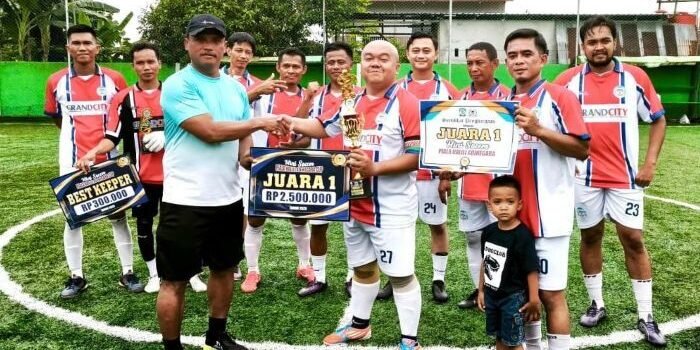 Baltara FC Raih Piala Halili Adinegara Usai Taklukkan Tim DPRD Balikpapan 