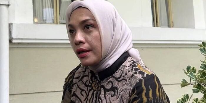 Juru Bicara Kementerian ESDM Dwi Anggia memberi keterangan ketika ditemui di Kantor Kementerian ESDM, Jakarta, Jumat (5/12/2025). FOTO : ANTARA/Putu Indah Savitri/am.