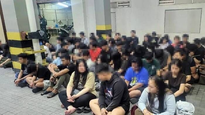 Arsip foto - Kedutaan Besar RI (KBRI) Phnom Penh mendampingi 107 WNI yang ditangkap oleh Kepolisian Kamboja terkait kasus penipuan daring (online scam) di Phnom Penh, Kamboja. FOTO : ANTARA/HO-KBRI Phnom Penh/aa.