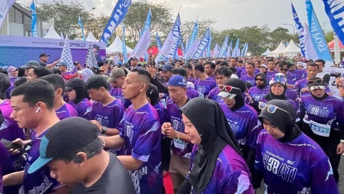 Kegiatan Runsfantable dalam rangka ulang tahun Kaltim Post ke-38 dan BSI ke-5, di Grand City, pada Minggu (25/01/2026). Foto: BorneoFlash/Niken Sulastri