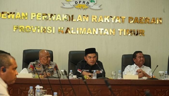 Kunjungan kerja Wakapolda Kaltim, Brigjen Pol. Adrianto Jossy Kusumo, S.H., M.Han., ke Kantor DPRD Provinsi Katim, pada Jumat (23/1/2026). Foto: HO/Humas Polda Kaltim