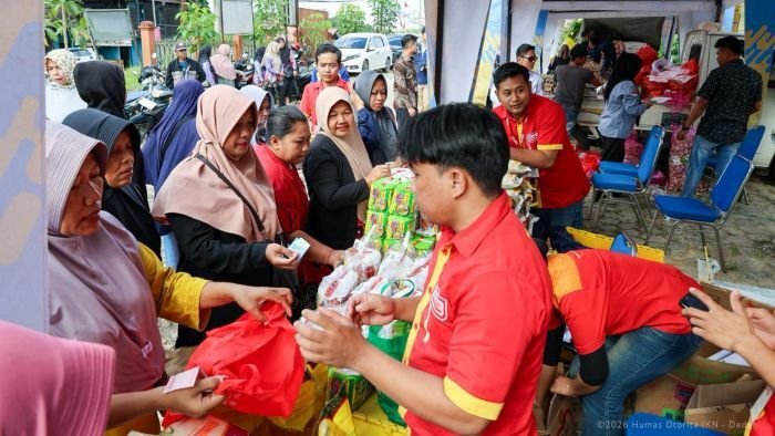 Otorita IKN menyelenggarakan Operasi Pangan Murah (OPM) dan penyuluhan penganekaragaman pangan bagi Kader PKK dan Posyandu di Kantor Kecamatan Sepaku, Penajam Paser Utara, pada Selasa (27/1/2026). Foto: HO/Humas Otorita IKN