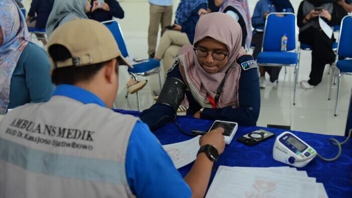 PT Angkasa Pura Indonesia Kantor Cabang Bandar Udara Internasional SAMS Sepinggan Balikpapan menggelar aksi kemanusiaan donor darah, pada Rabu (28/1/2026). Foto: BorneoFlash/Ist