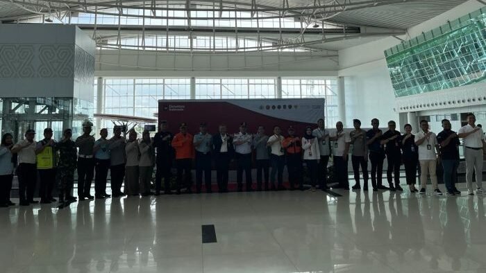 Penutupan Posko Nataru di Bandara SAMS Sepinggan Balikpapan, pada Senin (5/1/2026). Foto: BorneoFlash/Niken Sulastri
