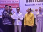Penyerahan bantuan keuangan partai politik oleh Pemkot Samarinda pada 2025. Foto: dok/pemkotsamarinda