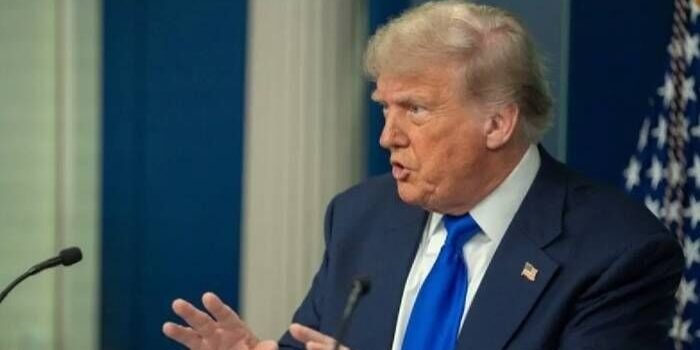 Trump Ancam Tarif Impor bagi Negara yang Tolak Rencana Caplok Greenland