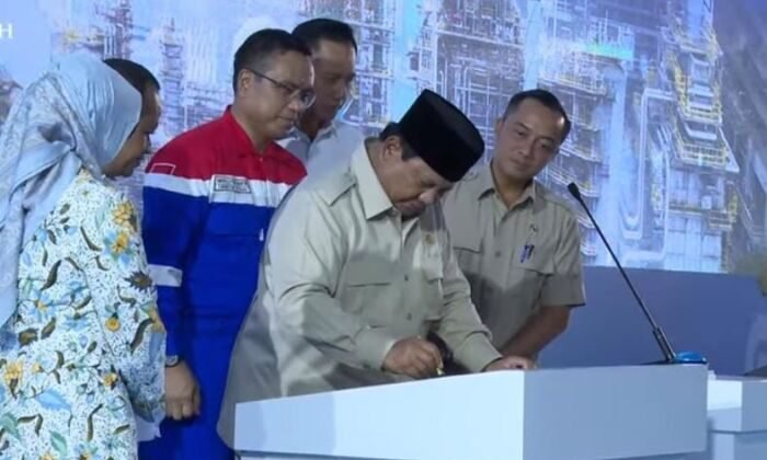 Presiden Republik Indonesia Prabowo Subianto meresmikan Proyek Strategis Nasional (PSN) Refinery Development Master Plan (RDMP) Balikpapan, pada Senin (12/1/2026). Foto: BorneoFlash/Ist