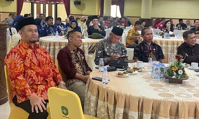 Sekwan DPRD Kutim Jainuddin, SE., MM Saat menghadiri Rakor ASDEKSI Wilayah Kaltimtara yang digelar di Gedung Serba Guna Sekretariat DPRD Kabupaten Kukar, pada tanggal 22–24 Januari 2026. Foto: HO/Setwan dprdkutim