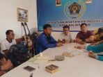 Rapat akhir persiapan Konferda PWI Kota Balikpapan, di Kantor PWI Balikpapan, pada Selasa (27/1/2026). Foto: BorneoFlash/Ist