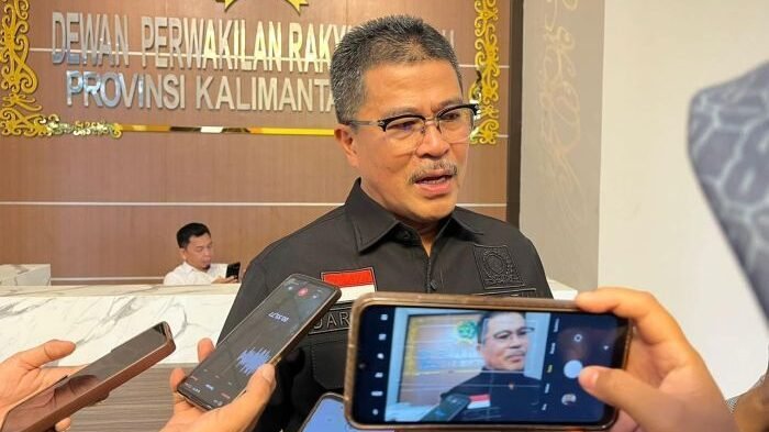Sekretaris Komisi IV DPRD Provinsi Kaltim, Darlis Pattalongi. Foto: BorneoFlash/Nur Ainunnisa