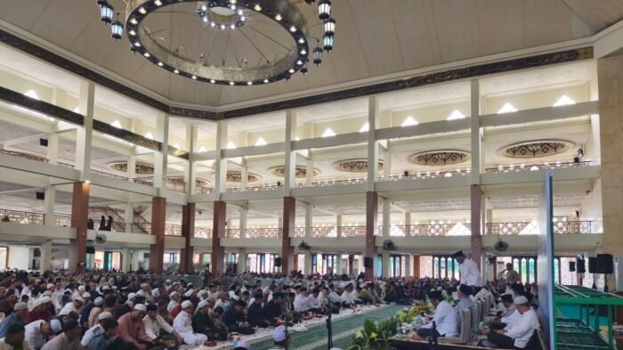 Tabligh Akbar di Masjid Madinatul Iman Balikpapan Islamic Center (BIC), pada Sabtu (3/12/2026). Foto: BorneoFlash/Niken Sulastri