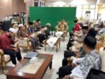Wakil Wali Kota Balikpapan, H. Bagus Susetyo, saat menerima silaturahmi pengurus baru Pondok Pesantren Hidayatullah Wakil Wali Kota Balikpapan, H. Bagus Susetyo, saat menerima silaturahmi pengurus baru Pondok Pesantren Hidayatullah, di Balai Kota Balikpapan, pada Selasa (6/1/2026). Foto: BorneoFlash/Niken Sulastri