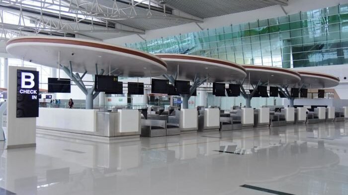 Bandara Internasional Sultan Aji Muhammad Sulaiman Sepinggan Balikpapan resmi mengoperasikan kembali Area Check-In Timur (Island B) mulai 12 Februari 2026. Foto: BorneoFlash/Ist