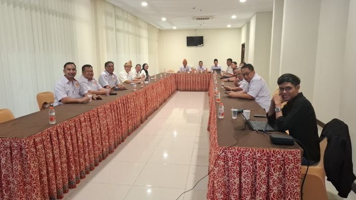 DPW IKABES Sriwijaya Kaltim sukses menggelar Rakerwil di Hotel Claro Pandurata, kawasan Stadion Kadrie Oening, Sempaja Selatan, Kota Samarinda, pada Sabtu malam (14/2/2026). Foto: HO/IKABES Sriwijaya Kaltim