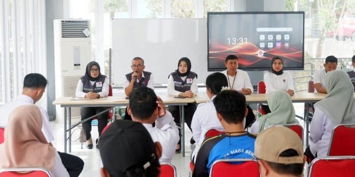 Ikatan Penata Persona Indonesia (IPPRISIA) Kalimantan Timur melakukan kunjungan ke Sekolah Rakyat Terintegrasi (SRT) 57 Samarinda, pada Rabu (4/2/2026). Foto: IST/SMSI Kaltim