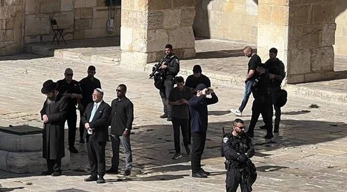 Ilustrasi - Penyerbuan Masjid Al Aqsa oleh kepala keamanan sayap kanan, Itamar Ben-Gvir, di bawah pengawalan pasukan pendudukan zionis Israel. FOTO : ANTARA/Anadolu/py.