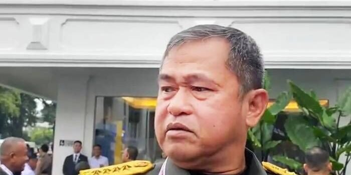 Kepala Staf TNI AD, Jenderal TNI Maruli Simanjuntak, saat tiba di kompleks Istana Kepresidenan Jakarta, dalam rangka menghadiri undangan Rapat Pimpinan TNI-Polri yang dipimpin Presiden Prabowo Subianto di kompleks Istana Kepresidenan, Jakarta, Senin (9/2/2026). FOTO : ANTARA/Andi Firdaus/aa.