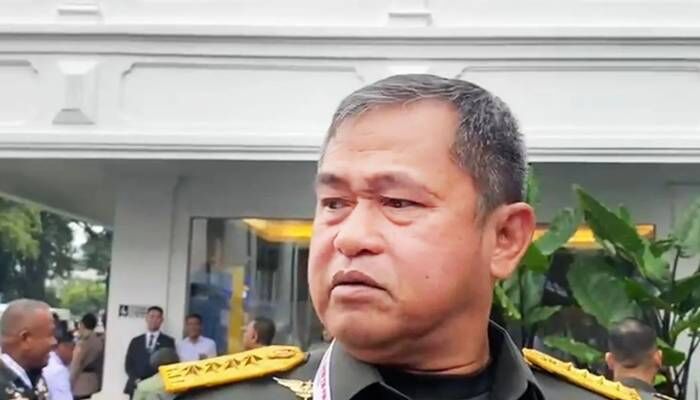 Kepala Staf TNI AD, Jenderal TNI Maruli Simanjuntak, saat tiba di kompleks Istana Kepresidenan Jakarta, dalam rangka menghadiri undangan Rapat Pimpinan TNI-Polri yang dipimpin Presiden Prabowo Subianto di kompleks Istana Kepresidenan, Jakarta, Senin (9/2/2026). FOTO : ANTARA/Andi Firdaus/aa.