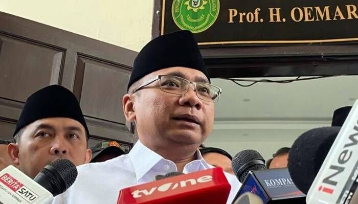 Mantan Menteri Agama, Yaqut Cholil Qoumas memberikan keterangan kepada wartawan di Pengadilan Negeri Jakarta Selatan, Jakarta. FOTO: ANTARA/Luthfia Miranda Putri/am.