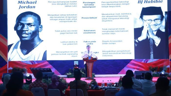 Menaker Yassierli saat memberikan kuliah umum di Kabupaten Lahat, Sumatera Selatan, pada Senin (9/2/2026). Foto: HO/Biro Humas Kemnaker