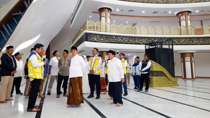 Menjelang Ramadan 1447 H, Wakil Menteri Agama, R. Muhammad Syafi’i, melakukan kunjungan kerja ke IKN guna memastikan kesiapan sarana ibadah dan infrastruktur pendukung di Masjid Negara IKN. Foto: HO/Humas Otorita IKN