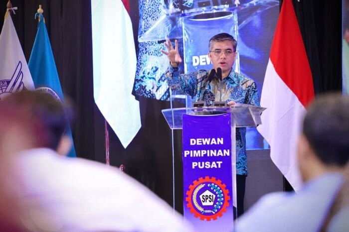 Menaker Minta Anggota Serikat Pekerja Punya Minimal 1 Sertifikat Keahlian