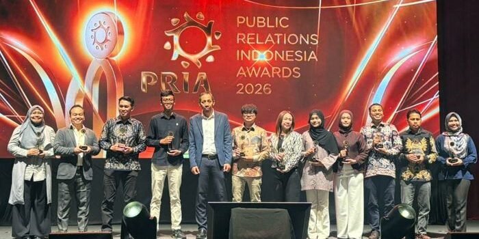 PHI kembali menorehkan prestasi membanggakan dengan meraih Platinum Winner dalam ajang Public Relations Indonesia Award (PRIA) 2026. Foto: HO/Humas PHI