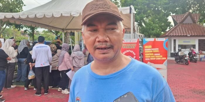 Pelaksana Tugas (Plt) Kepala Disnaker Balikpapan, Adamin Siregar. Foto: BorneoFlash/Niken Sulastri