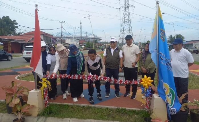 Peresmian jogging track dan lapangan latihan di kawasan stadion batakan, pada Minggu (8/2/2026). Foto: BorneoFlash/Niken Sulastri