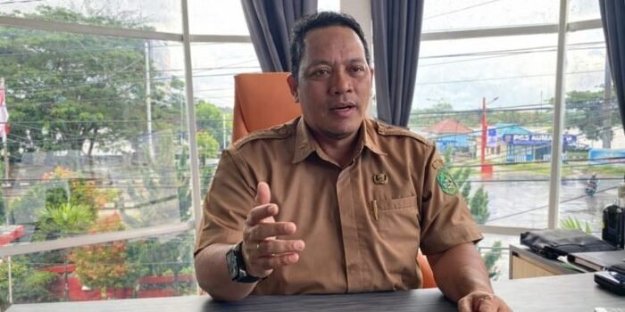 Plt Kepala Disperindag Kukar, Sayid Fathullah. Foto: BorneoFlash/Ernita Sriana