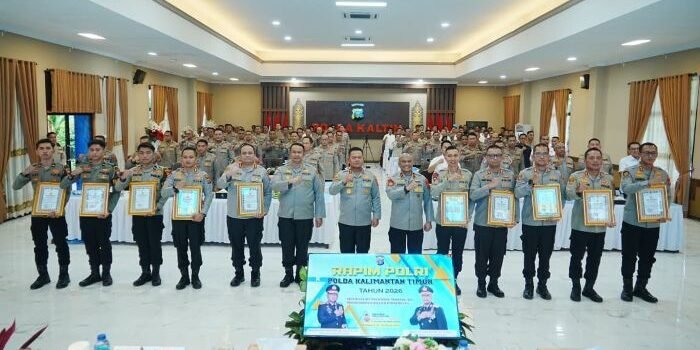 Polda Kaltim menggelar Rapim Polri Polda Kaltim Jajaran di Gedung Mahakam Polda Kaltim, pada Rabu (18/02/2026). Foto: HO/Humas Polda Kaltim
