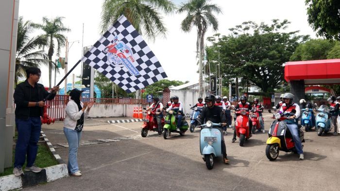Ratusan Pecinta Vespa Meriahkan HUT Balikpapan, Pertamina Hadir Dekatkan Diri dengan Komunitas