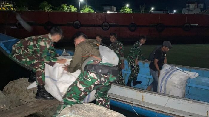 Temuan tim gabungan berupa 8 karung ballpress di Desa Mansalong, Kecamatan Lumbis, Kabupaten Nunukan, Provinsi Kalimantan Utara, pada Minggu malam, 22 Februari 2026. Foto: HO/Pendam VI/Mlw