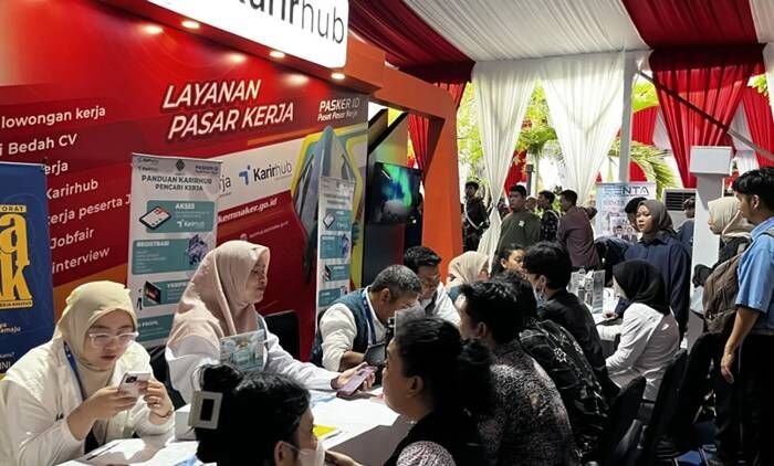 Arsip foto - Suasana penyelenggaraan bursa kerja Job Fair 2025 di Kantor Kementerian Ketenagakerjaan (Kemnaker) RI di Jakarta, Kamis (22/5/2025). FOTO : ANTARA/Arnidhya Nur Zhafira