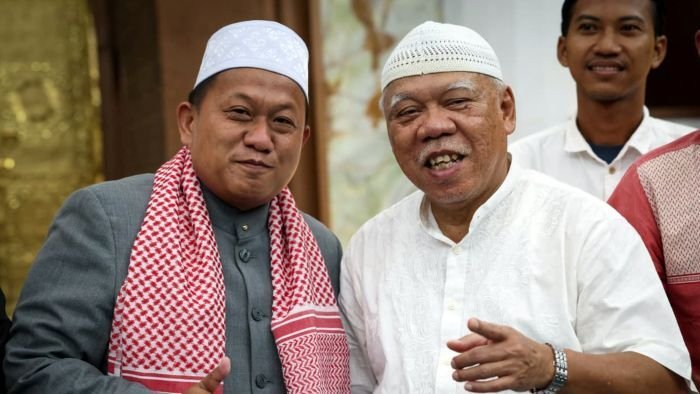 Ustaz Irfan Rosady, dai Kemenag Kaltim saat bersama Kepala Otorita IKN, Basuki Hadimuljono di Masjid Negara IKN, pada Rabu (18/02/2026) malam. Foto: HO/Humas Otorita IKN
