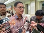 Wakil Menteri ESDM Yuliot memberi keterangan ketika ditemui di Kantor Kementerian ESDM, Jakarta, Jumat (27/2/2026). FOTO: ANTARA/Putu Indah Savitri/pri.