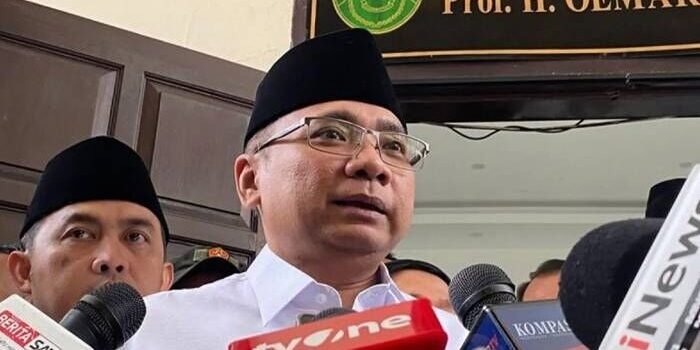 Mantan Menteri Agama, Yaqut Cholil Qoumas memberikan keterangan kepada wartawan di Pengadilan Negeri Jakarta Selatan, Jakarta, Selasa (24/2/2026). FOTO : ANTARA/Luthfia Miranda Putri/am. Mantan Menteri Agama, Yaqut Cholil Qoumas memberikan keterangan kepada wartawan di Pengadilan Negeri Jakarta Selatan, Jakarta, Selasa (24/2/2026). FOTO : ANTARA/Luthfia Miranda Putri/am.